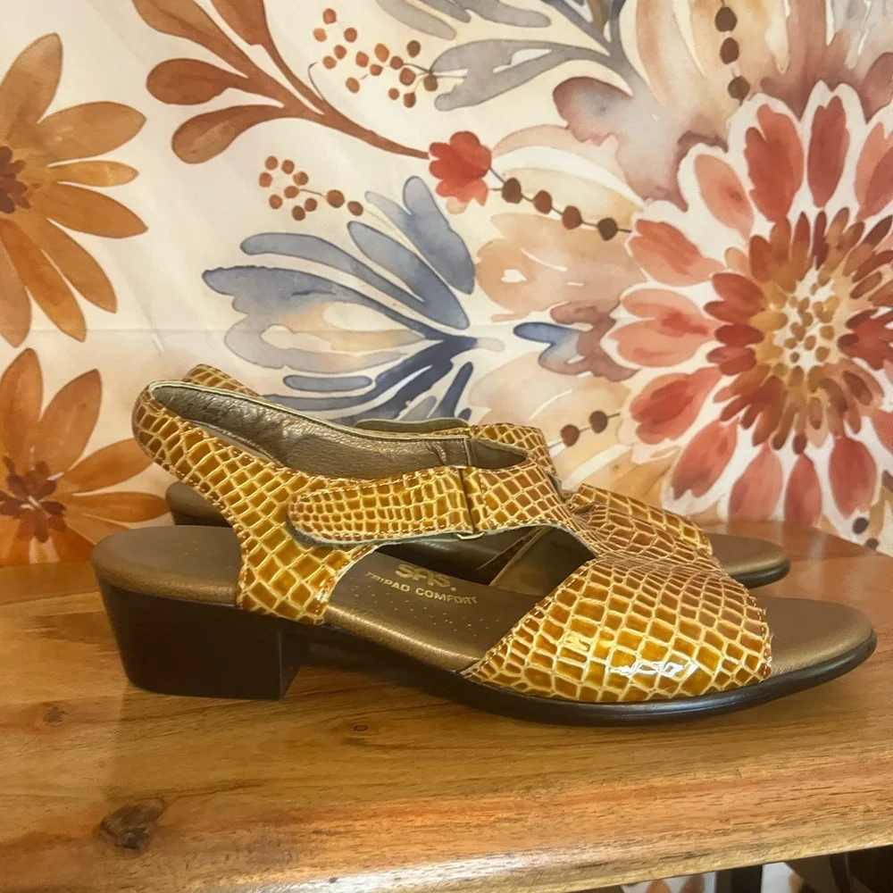SAS W6 Caramel Brown Croc Open Toe Summer Fall Vacation Casual Comfort Sandals